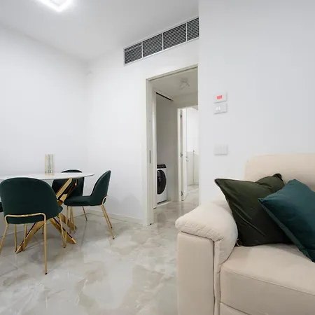 Theorema - A Pochi Minuti Dalla Metro Sondrio Milán