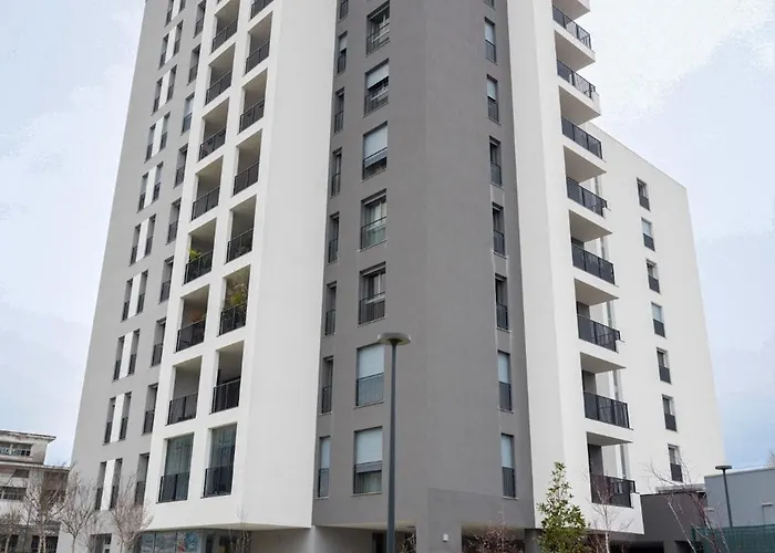 Theorema - A Pochi Minuti Dalla Metro Sondrio *